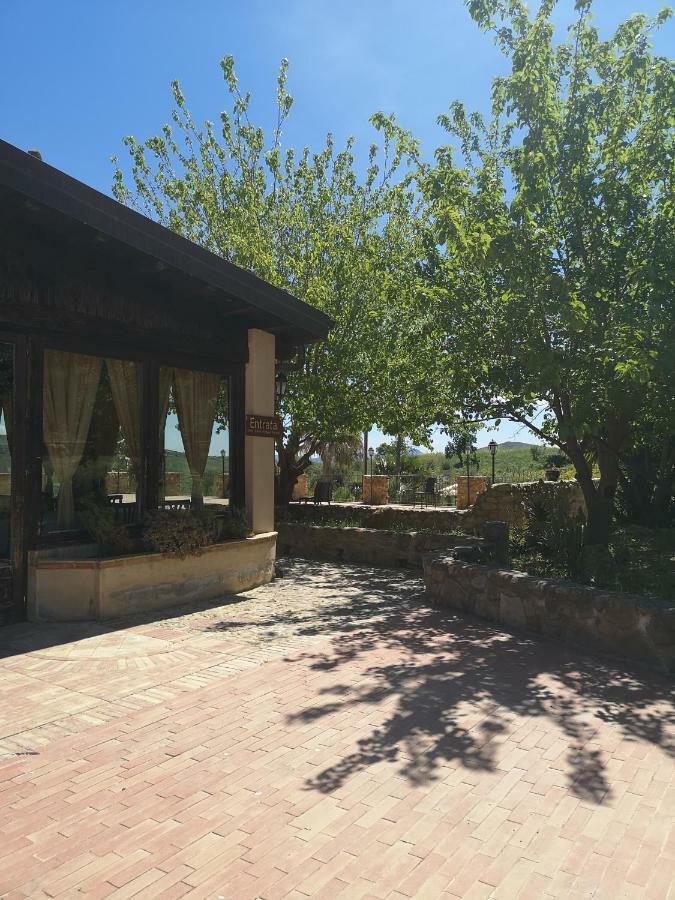 Sperone Agriturismo Villa Assoro Exterior photo